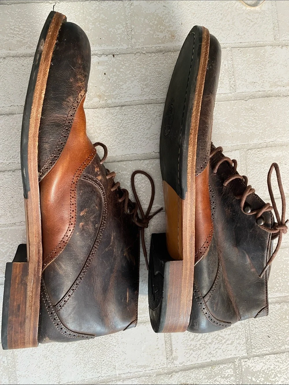 Wolverine 1000 mile Rockford, Mi Men's Two-Tone Brown Leather Wingtip Boots 13D